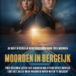 Moorden in Bergeijk van Arkiv by Unsolved met twee personen boven een kustlandschap bij zonsondergang.
